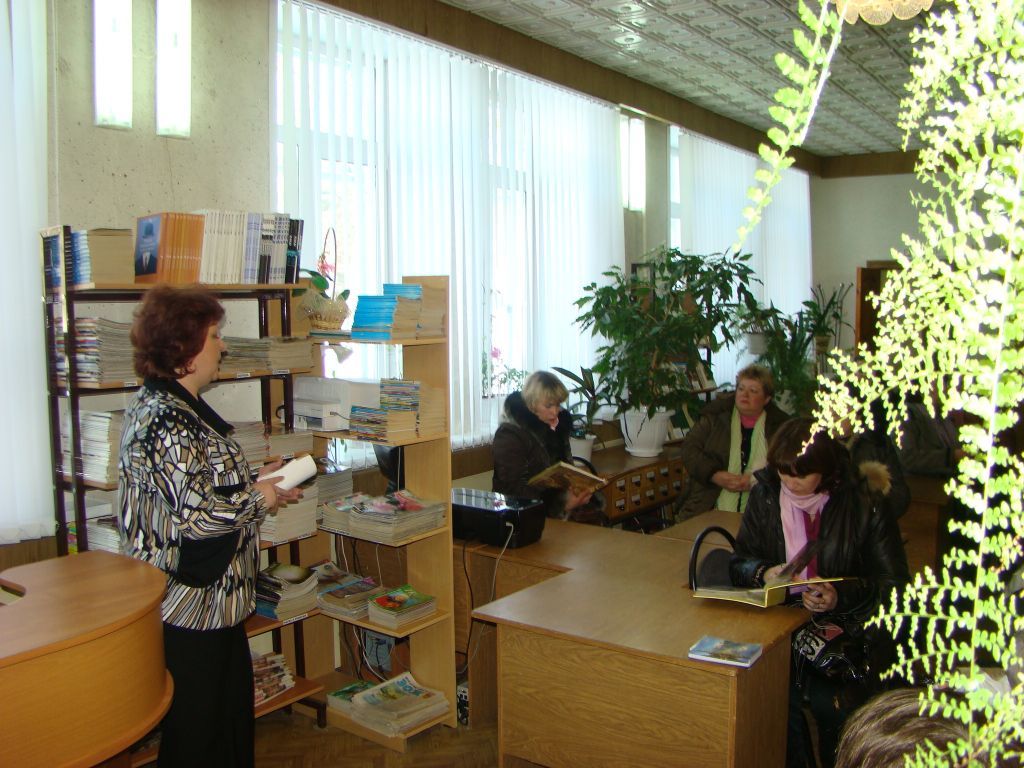 <p>
	Мелеховская библиотека № 2, центр правового сотрудничества населения и местной власти</p>
